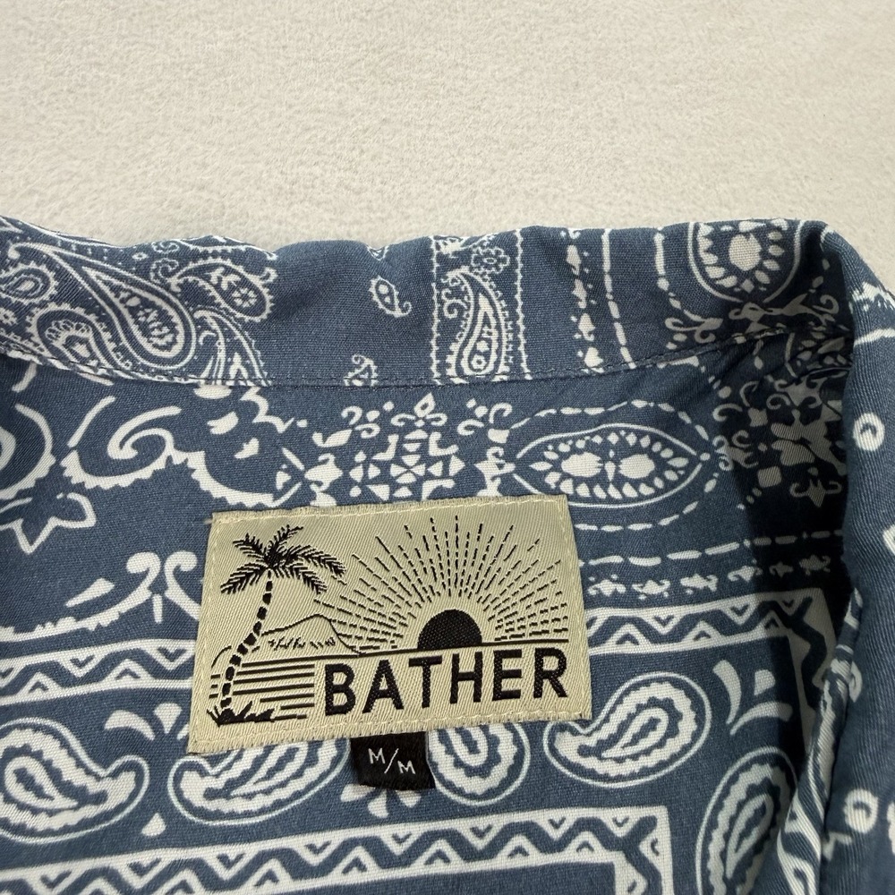 Bather Shirt Men's Medium Blue White Hawaii Bandana Print Rayon Short Sleeve - Picture 4 of 6